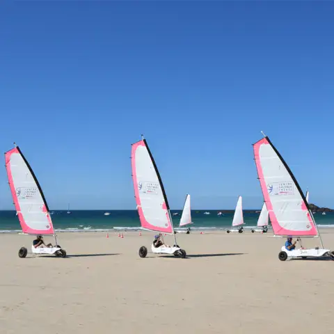 Char à voile à Sables-d'Or-les-Pins