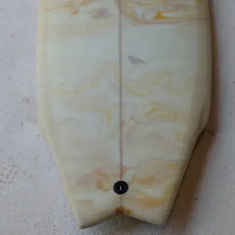Planches shapées à la main