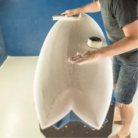 Mise en forme d'une planche à l'atelier