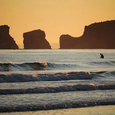 Rochers des Deux Jumeaux au coucher du soleil, Hendaye