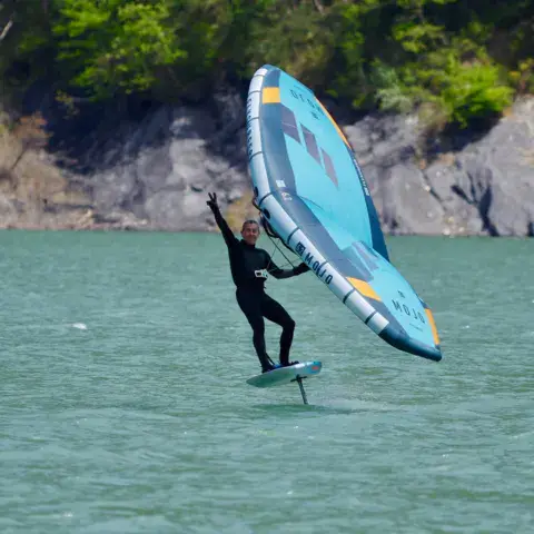 Wingfoil au lac de Monteynard