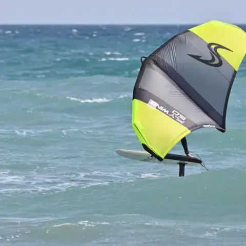 Wing foil en action