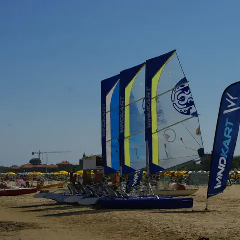 Windkarts sur la plage de Rimini