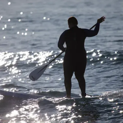 Stand up paddle à contre-jour