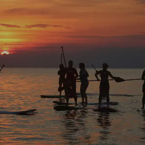 Sortie paddle au coucher du soleil