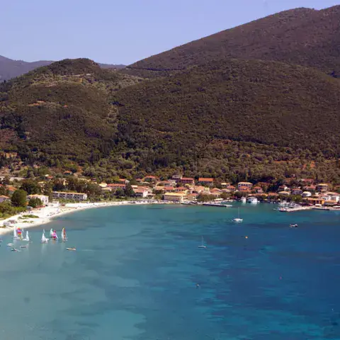Baie de Vasiliki vue de la hauteur