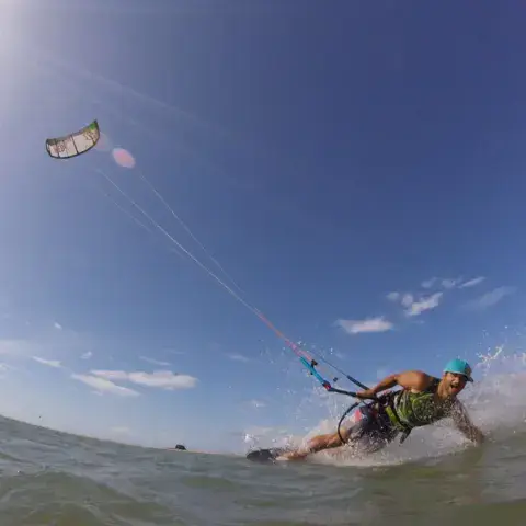 Rider en action dans la lagune