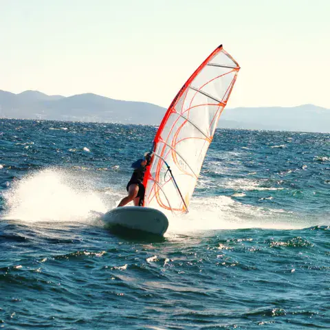 Windsurfeur sur le lac de Constance