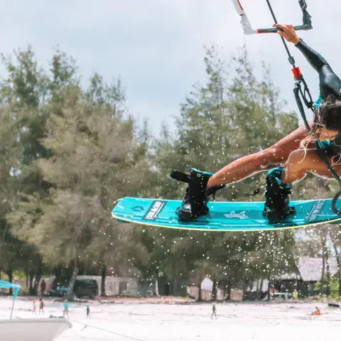 Saut en twin-tip
