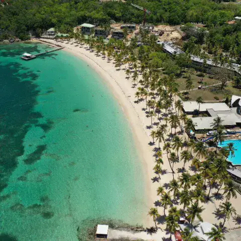 Vue aérienne de la baie de La Caravelle