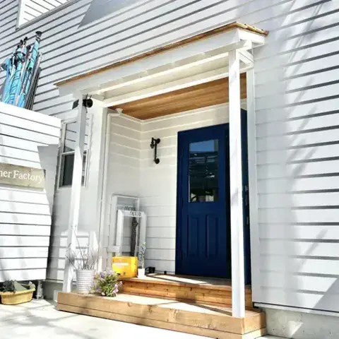 L'entrée de la boutique