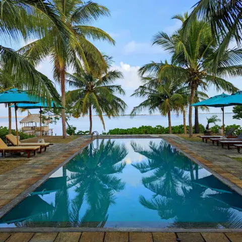 Piscine de la villa Sethawadi