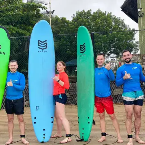 Moniteurs de l'école avec leurs planches