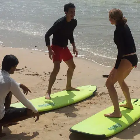 Exercice de lever sur des planches en mousse
