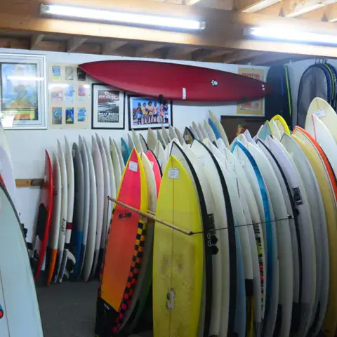 Planches d'occasion dans le magasin
