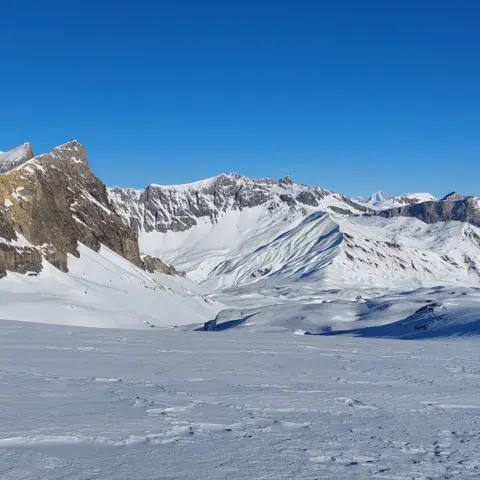 Glacier des Diablerets Snowkite (Valais side) — photo 3