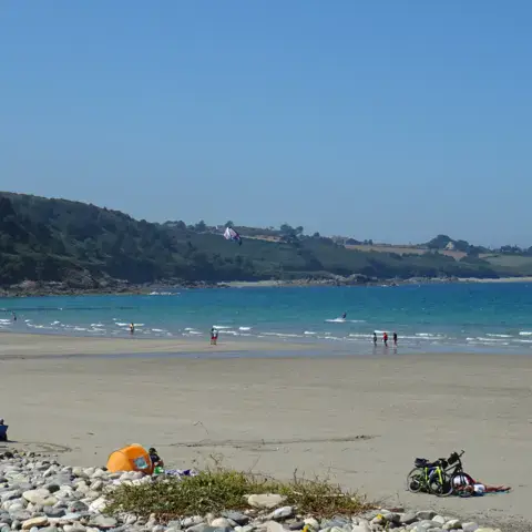 Plage de Saint-Jean-du-Doigt - Plougasnou — photo 4