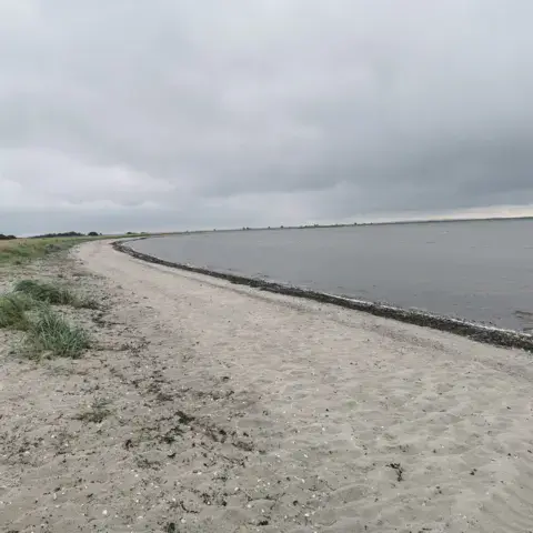 Øsløs - 98 Kiters — photo 4