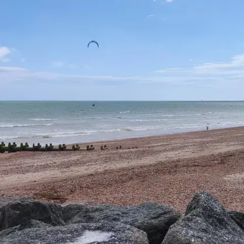 Lancing beach — photo 4