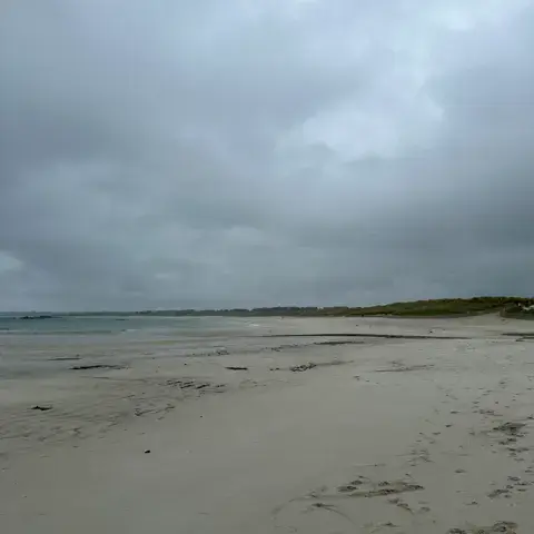 Lampaul-Ploudalmézeau - Les Trois Moutons Beach — photo 4