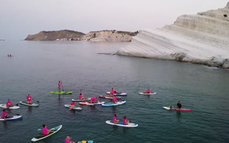 Excursion en SUP vers la Scala dei Turchi