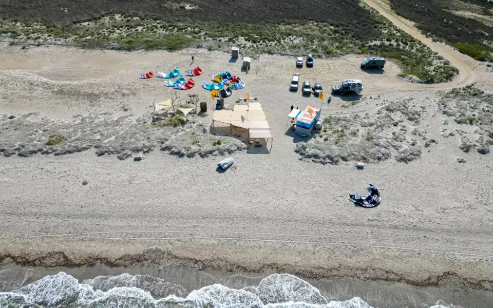 Vue aérienne de la station sur la plage