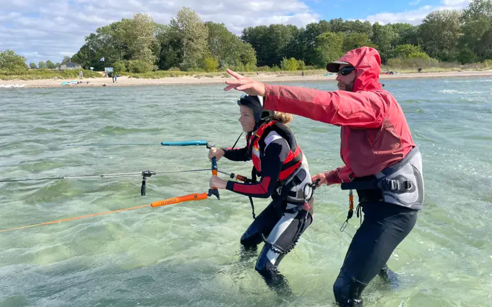 Cours de kite en eau peu profonde