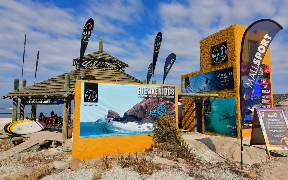 Le local de l'école sur la plage de Totoralillo