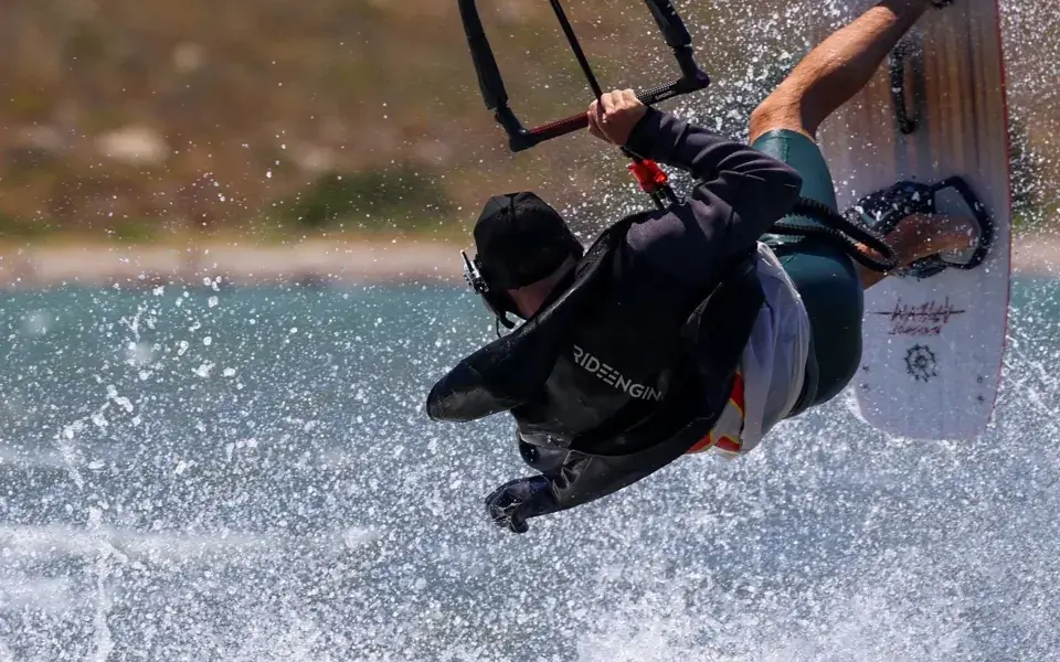 Saut en kitesurf