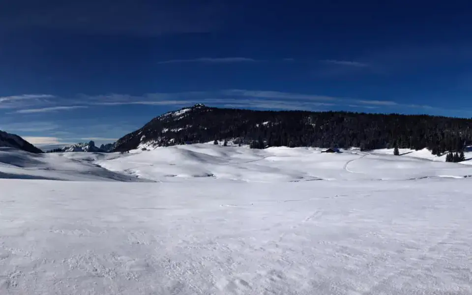 La plaine de Dran du plateau des Glieres — photo 1