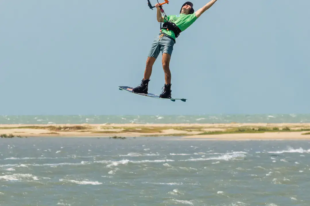 Maxime Chabloz, deux fois champion du monde de kitesurf freestyle