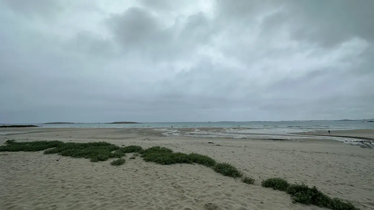 Lampaul-Ploudalmézeau - Les Trois Moutons Beach spot