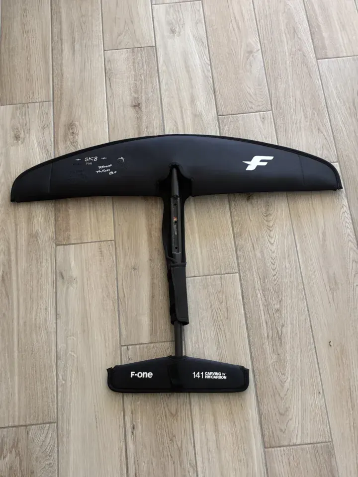 Foil F-one SK8 750 (avion complet), photo 1 sur 6