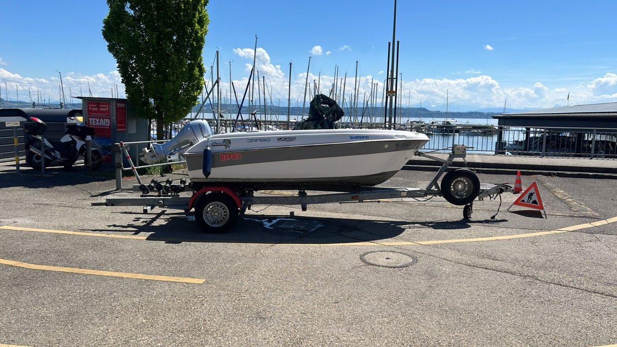Le bateau sans permis Draco 400 proposé à la location