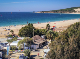 La plage de Valdevaqueros, vue du centre