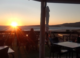 Coucher de soleil sur la terrasse