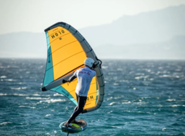 Session de wingfoil au large de Tarifa