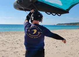 Initiation au wingfoil sur la plage