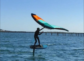 Wingfoil sur l'étang de Thau