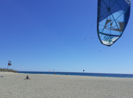 Pilotage d'une aile sur la plage
