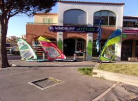 La façade du magasin, avenue de la Grande Plage