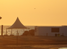 La base d'été de l'Archipel au coucher du soleil