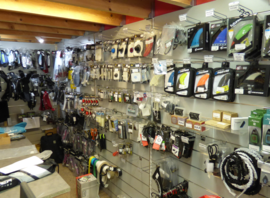 Mur d'accessoires et de pièces détachées
