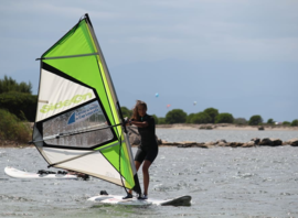 Stage de planche à voile sur l'étang