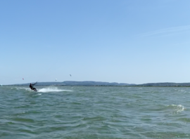 Kitesurf sur l'étang de Bages-Sigean