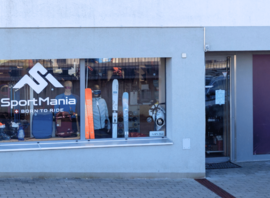 Façade du magasin Sportmania à Saint-Sulpice