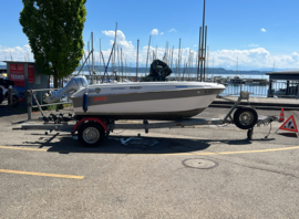 Le bateau sans permis Draco 400 proposé à la location
