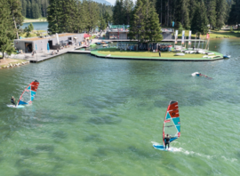 Windsurf sur le Heidsee devant la base