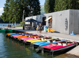 Ponton et bâtiment du Wassersportcenter
