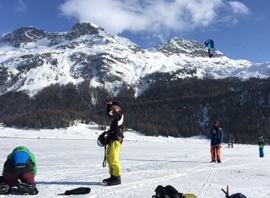 Cours de snowkite sur le lac gelé de Silvaplana